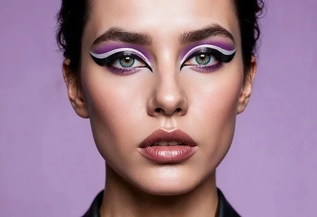 Ресницы с фиолетовыми вставками